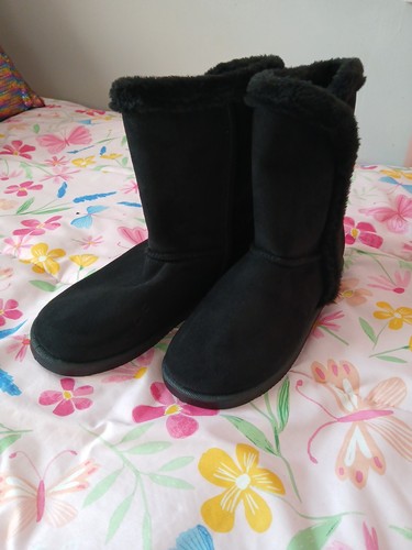 Stivali fuzzy neri con orlo - , a
